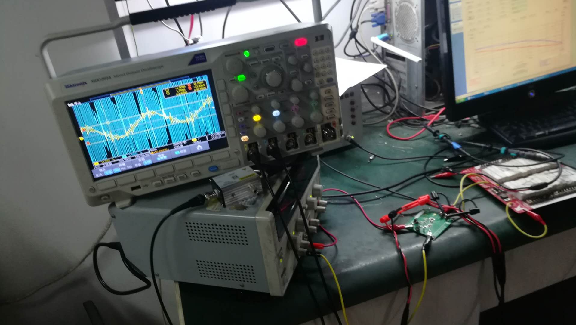 泰克MDO3000示波器电源环路分析实测(图8)
